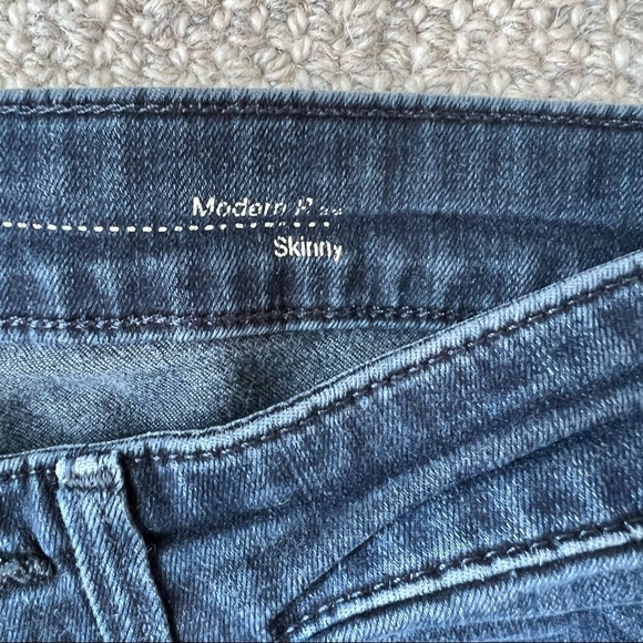 Size 28 slight curve jeans - Picture 8 of 8